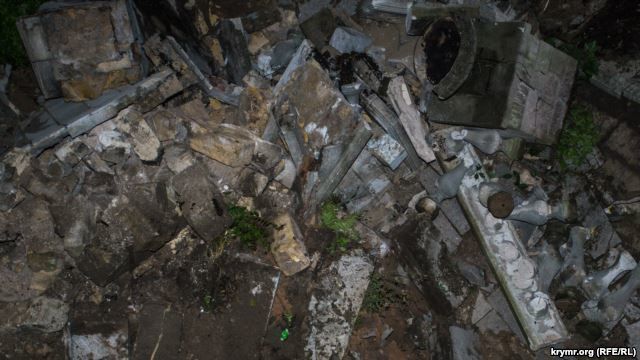 В Керчи рухнула знаменитая Митридатская лестница: фото с места ЧП