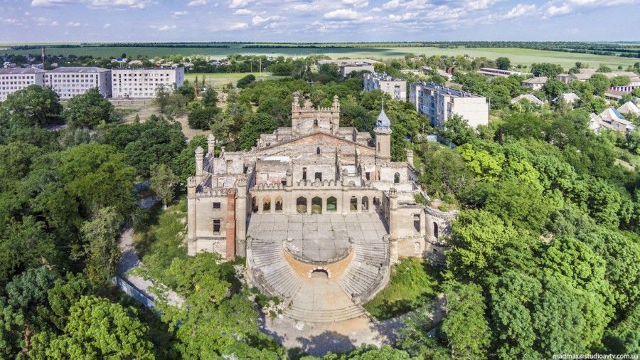 Украина теряет свою историю: в Одессе разрушается знаменитый замок Курисов. Фотофакт