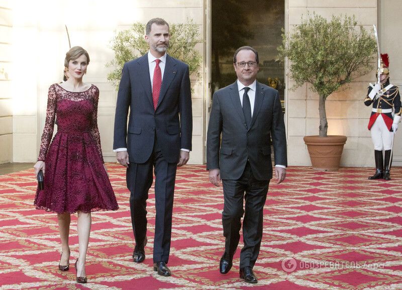 Королева Іспанії підкорила французів елегантністю