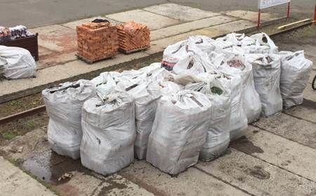 Силовики не пустили на Донбас 700 тонн продуктів для терористів