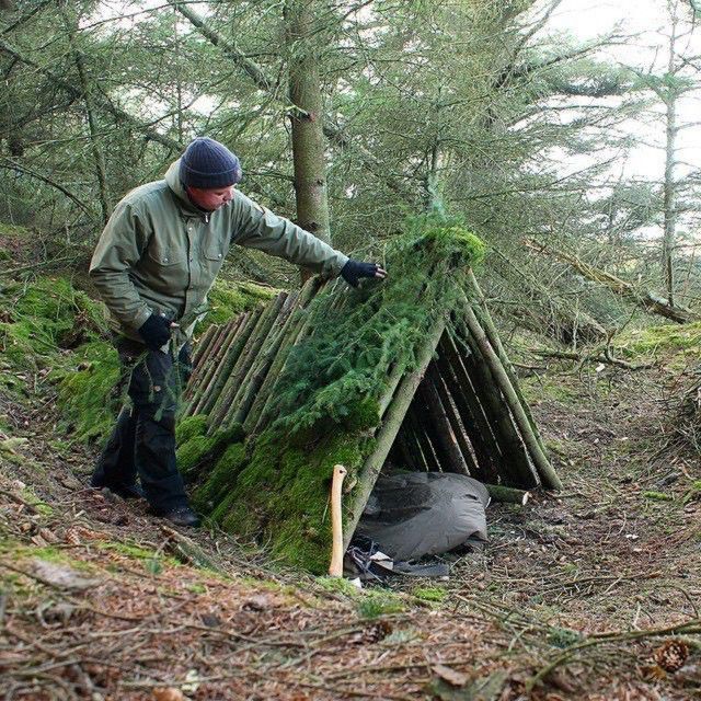 Туристу на заметку: как самому быстро сделать домик в лесу