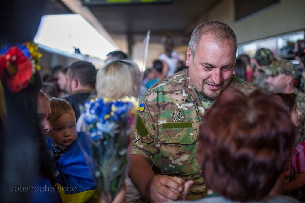 Бійці "Київської Русі" повернулися з війни: зворушливі фото зустрічі