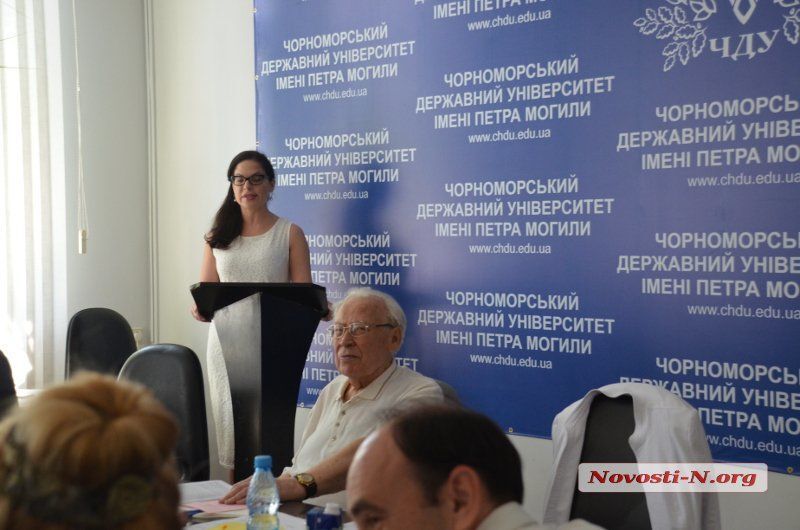 Будущий министр культуры! Звезда "Playboy" стала кандидатом наук в Николаеве: опубликованы фото и видео