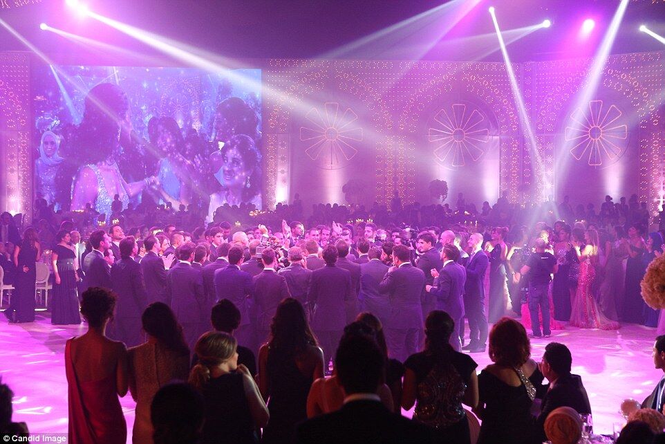 Самые роскошные современные свадьбы: слоны в роли хостес и невероятные платья 