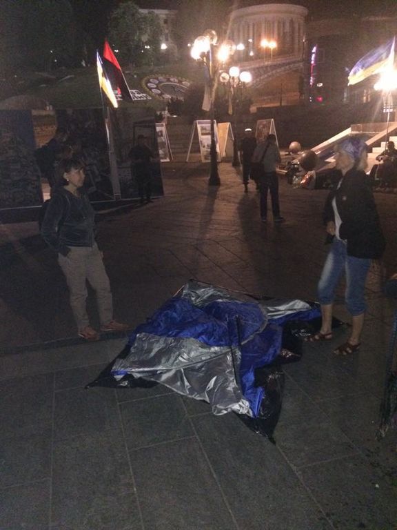 "Майдан" 3.0. Палатки снесли, организатора задержали: фото из соцсети