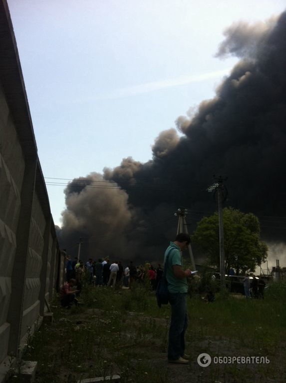 Пожежа у Василькові: опубліковано свіжі фото і відео з місця подій