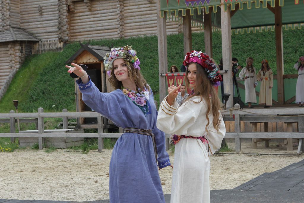 21-летняя студентка из Киева завоевала титул "Мисс Киевская Русь": фото красавиц