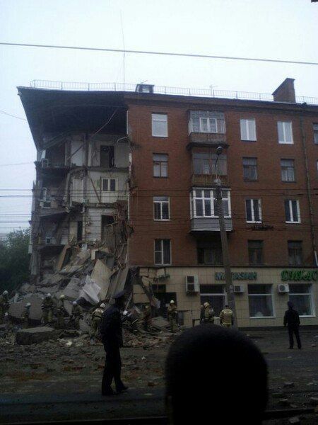 В российской Перми рухнул жилой дом. Фото- и видеофакт