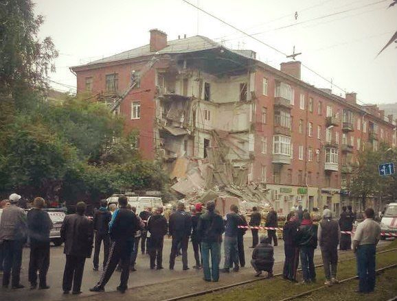 В российской Перми рухнул жилой дом. Фото- и видеофакт