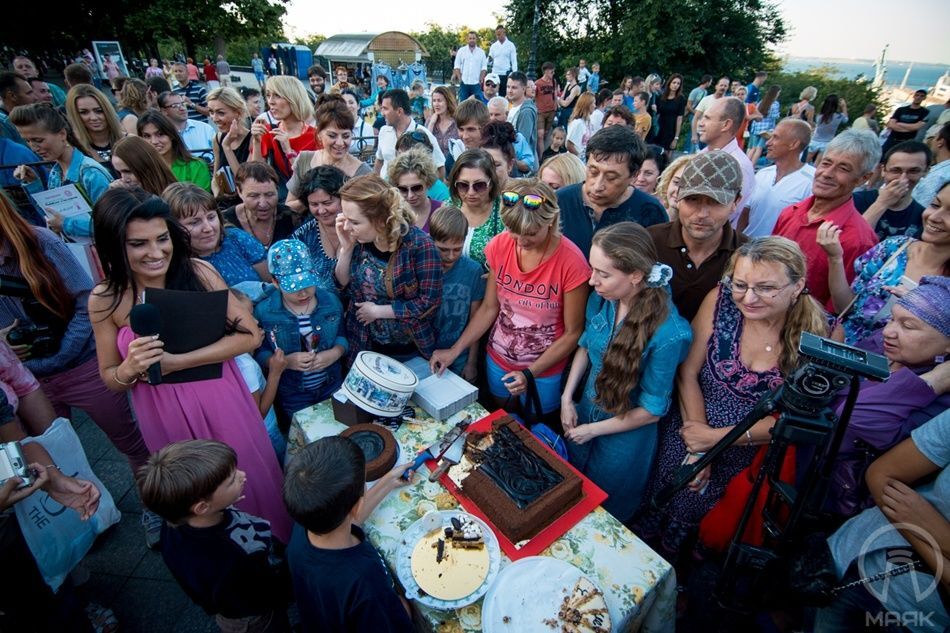 Самым одесским тортом признали "Фонтан": опубликованы фото лакомства