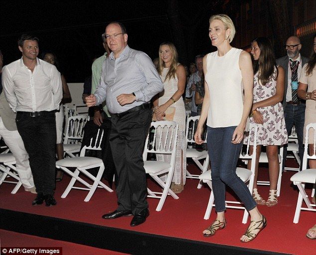 10-летие коронации князя Монако Альбера II: концерт Робби Уильямса и появление близнецов