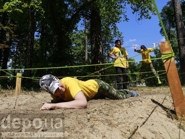 "Азов" устроил детские "военные учения": фоторепортаж