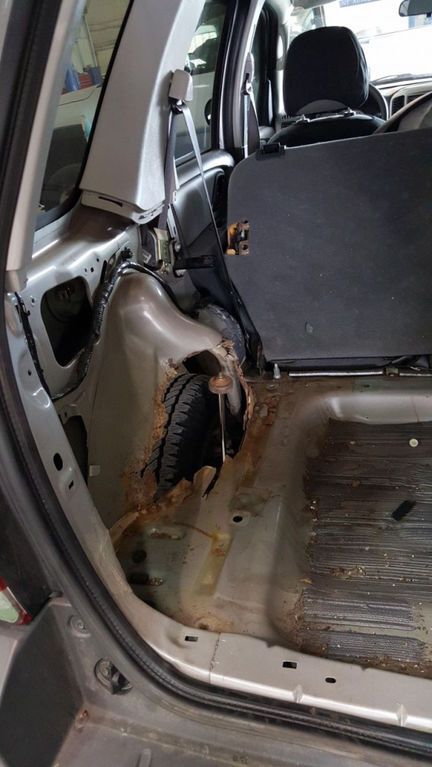 Белки в фильтре и самокат в картере: самые невероятные поломки авто