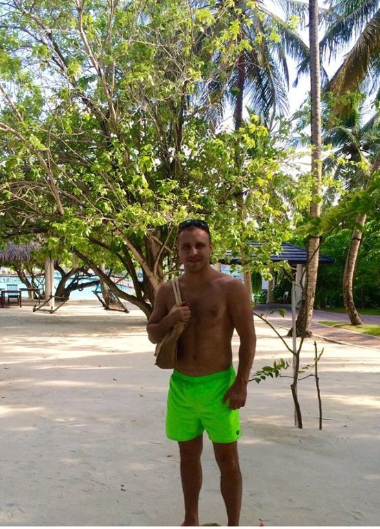 Известный украинский боксер похвастался яркими фото на Мальдивах