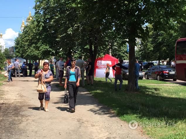 Задержанные на 205-округе в Чернигове люди Березенко перевозили деньги для агитаторов: фотофакт