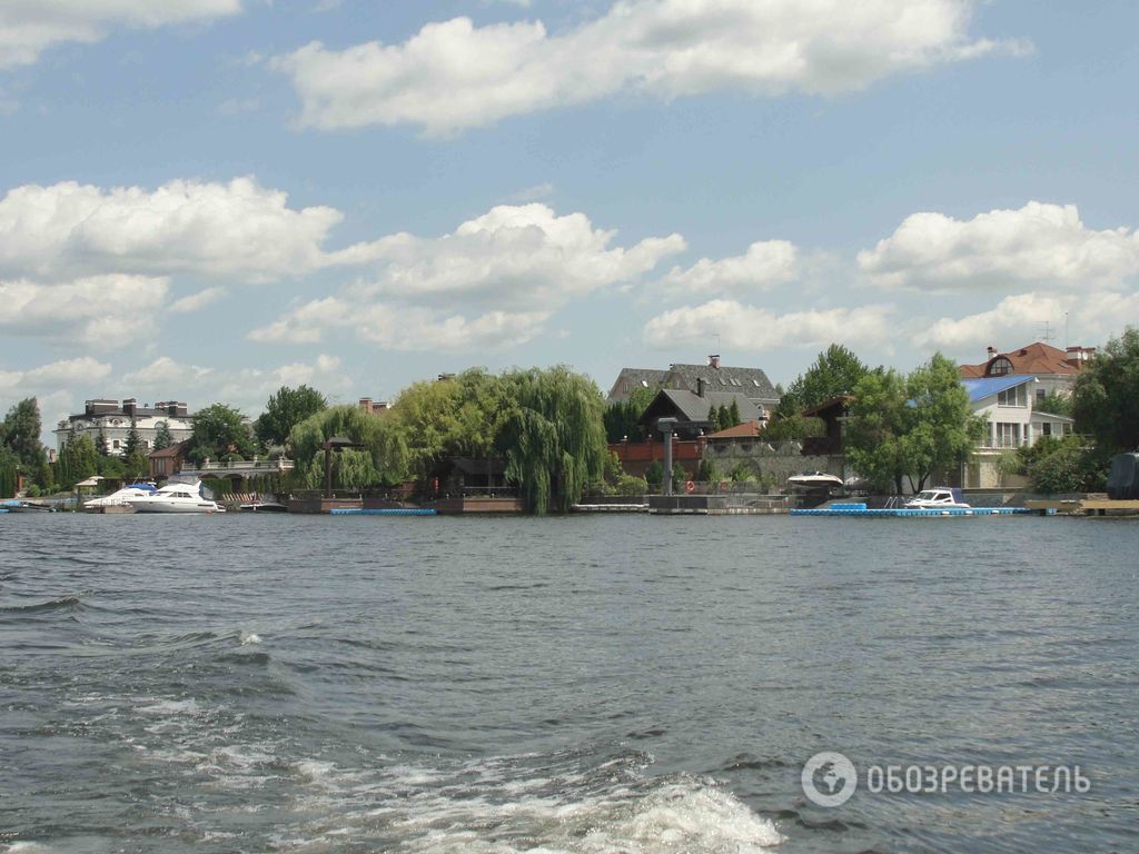 Золоті береги. Аеродром і "хатинки" мільйонерів на Дніпрі: ексклюзивні фото та відео