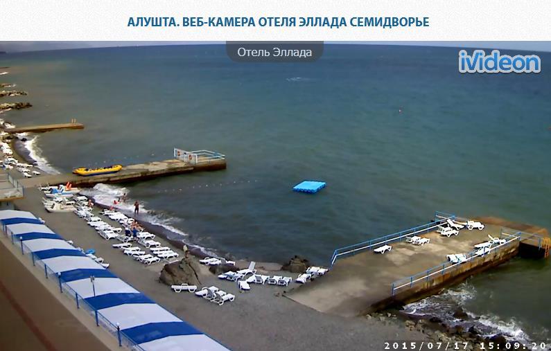 "Переповнені" пляжі Криму