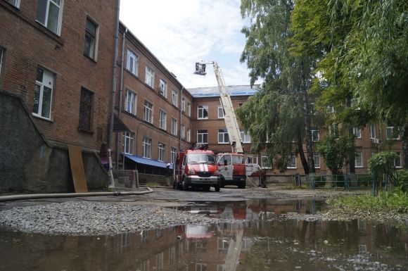 У центрі Вінниці спалахнула лікарня: евакуйовано більше 200 осіб