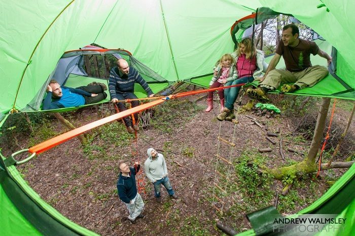 Отдых на природе: чудо палатка-гамак для большой компании