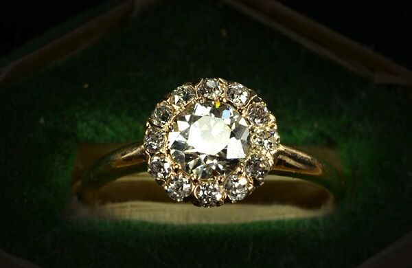 30 старинных обручальных колец, которые завораживают дизайном