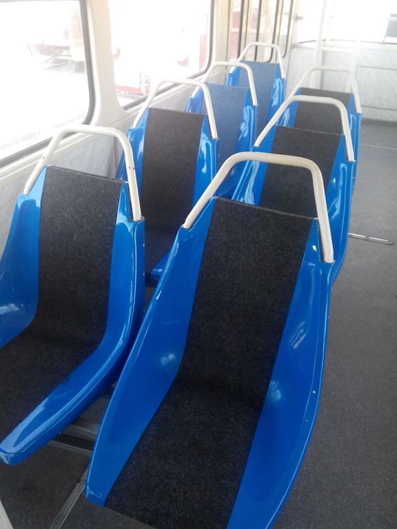 "Киевпасстранс" показал обновленные сидения в трамваях: опубликованы фото