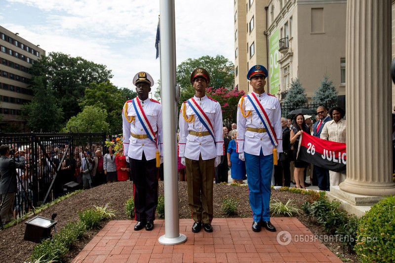 В Вашингтоне подняли флаг Кубы: фото- и видеофакт
