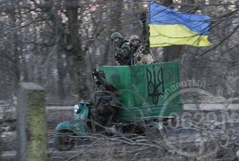 У мережі порівняли військову техніку в Мукачеві та на Донбасі: фотофакт