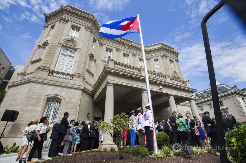 У Вашингтоні підняли прапор Куби: фото- і відеофакт