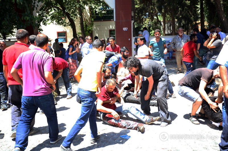 Число жертв взрыва в Турции достигло 30 человек, более 100 ранены: видеофакт