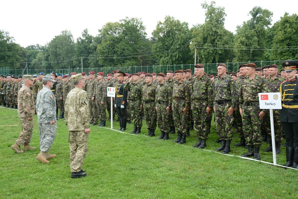 Гопак на полігоні: як відкривали Rapid Trident-2015 - опубліковані фото і відео