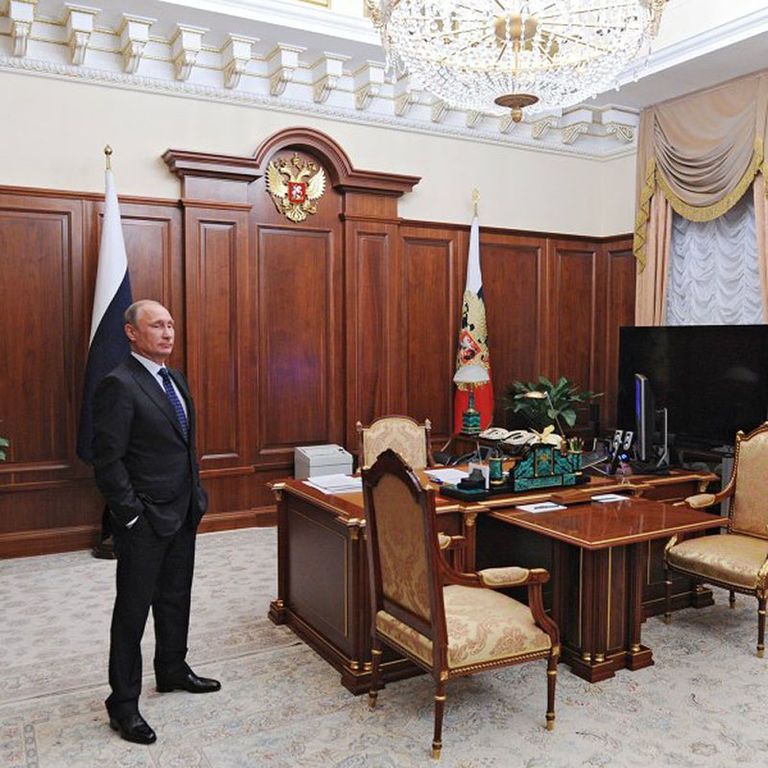 Опубликованы фото 10 рабочих кабинетов президентов: от Порошенко до Обамы