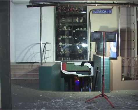 У центрі Одеси пролунав вибух у барі: фото і відео з місця НП