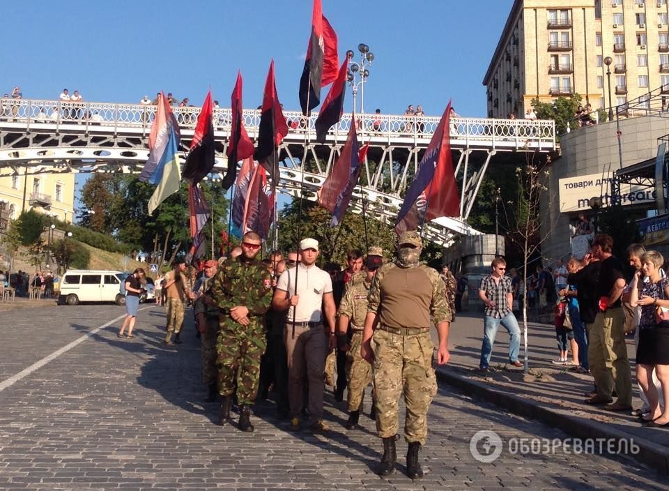 "Правый сектор" провел на Майдане Народное вече