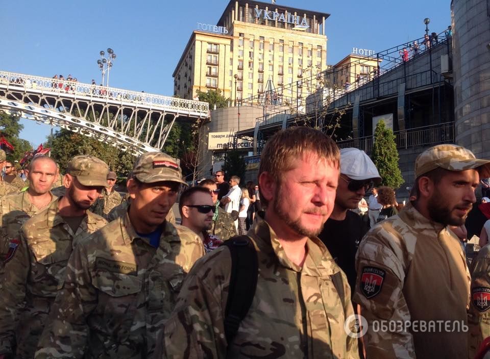 "Правий сектор" проводить на Майдані Народне віче