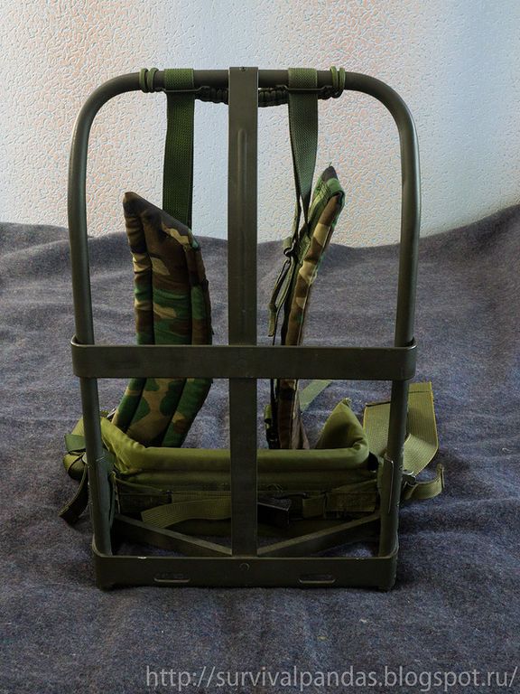 "Рюкзачок від Авакова" порівняли з НАТОвським і назвали "гі*ном": фотофакт