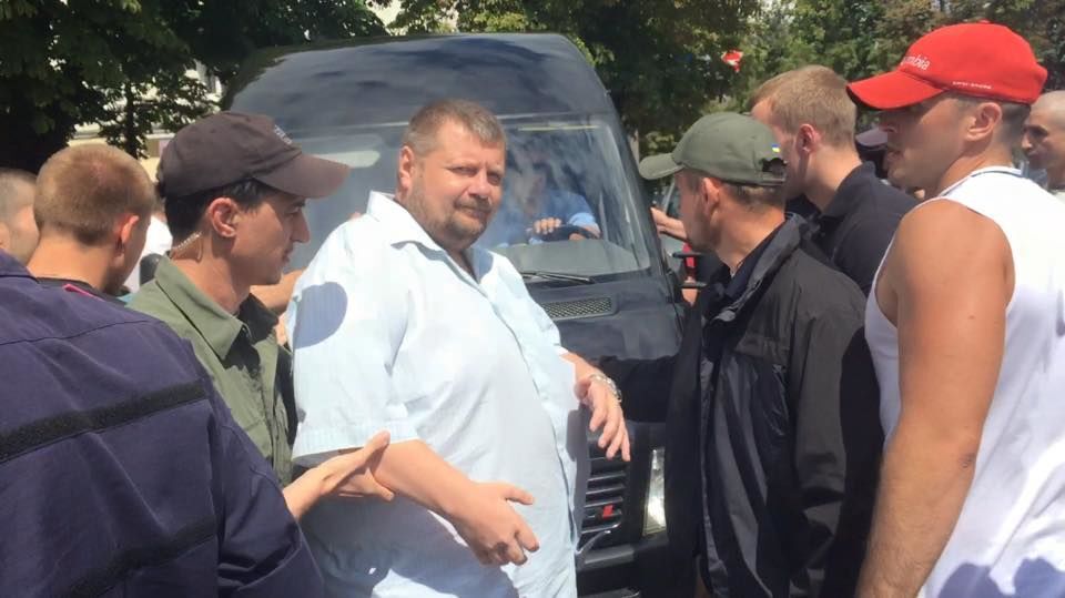 Соратники Ляшко избили кандидата в нардепы Дурнева: видеофакт