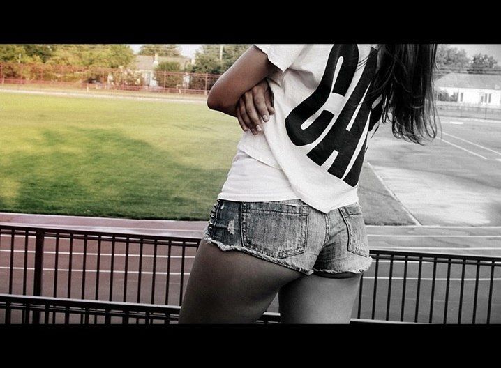 Нацисток не награждаем: у российской футбольной красавицы отобрали титул