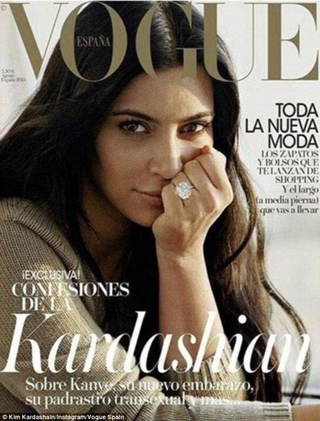 Домашняя Ким: Кардашьян позировала для Vogue без макияжа и в пижаме