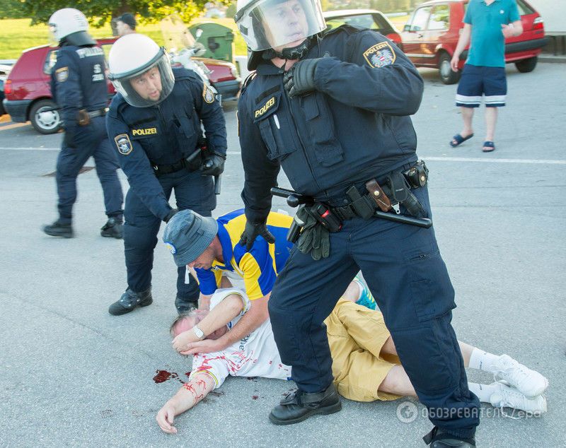 Вболівальники влаштували дике побоїще на футбольному матчі в Австрії