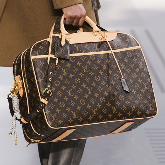 Черный рынок моды: 10 брендов, которые подделываются чаще всего