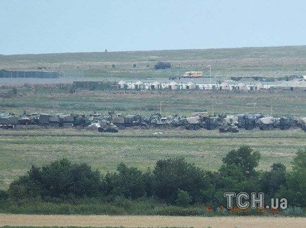 Відпустка під Ростовом: ЗМІ опублікували фото перевалочної бази російських військових