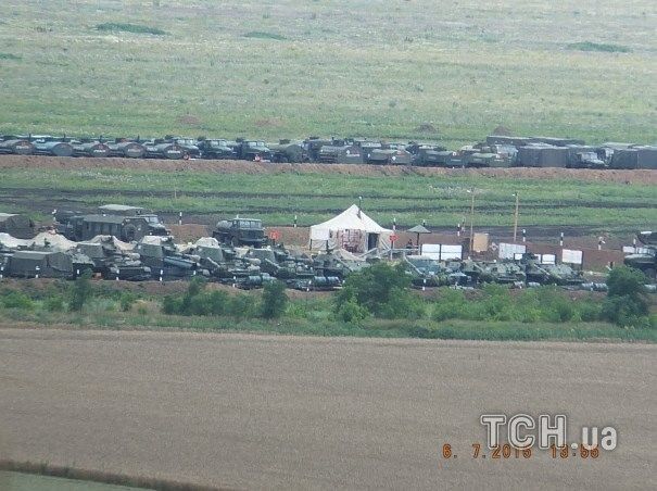 Отпуск под Ростовом: СМИ опубликовали фото перевалочной базы российских военных