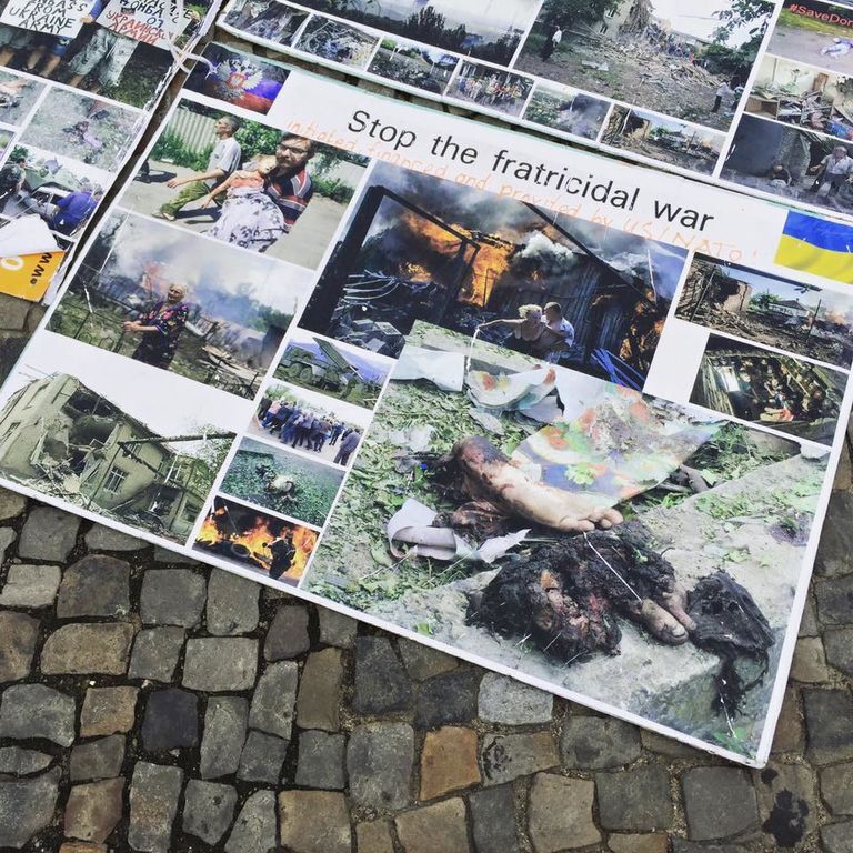 Террористы дошли до Берлина: "ДНР"-овцы под гимн России рассказали немцам об "украинских карателях"