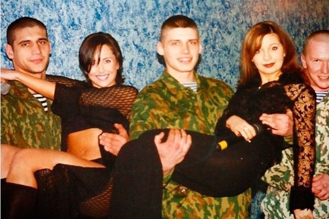 40 дней без Жанны Фриске: Ольга Орлова трогательно обратилась к подруге и поделилась редкими фото