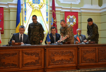 Украина, Польша и Литва объединились в военную бригаду: договор подписан