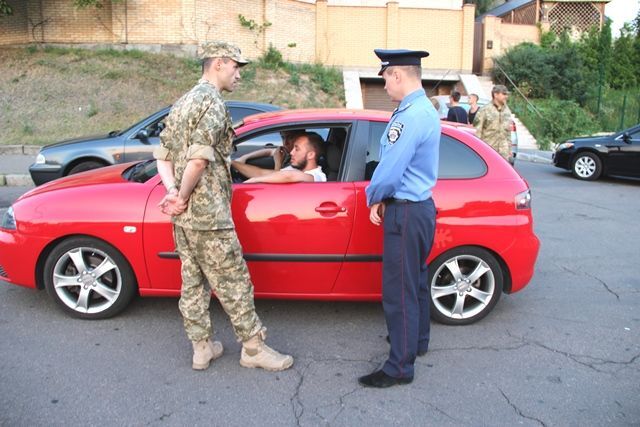 В Киеве военкоматы устроили облаву на мажоров 