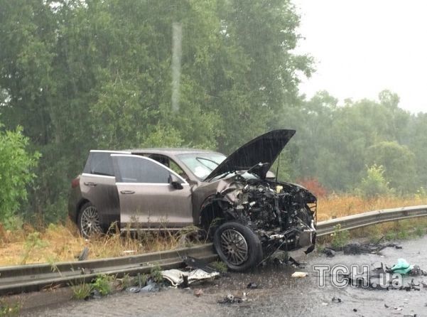 Под Киевом девушка на Porsche спровоцировала смертельное ДТП: опубликованы фото