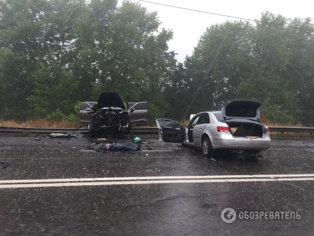 Крупная авария под Киевом: два человека погибли. Фото с места происшествия