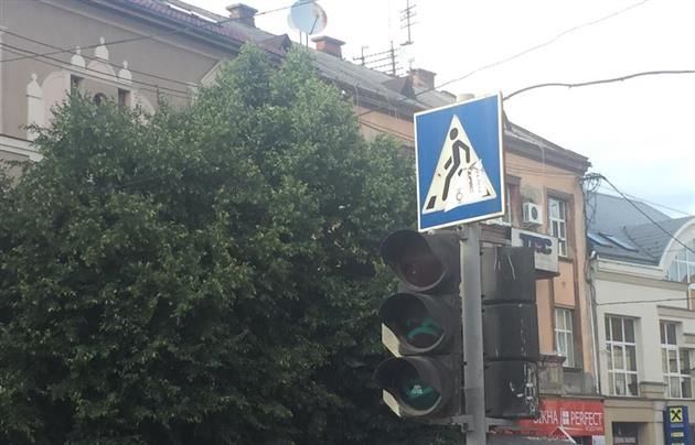 Москаль в Ужгороде стал "героем парковки": опубликованы фото