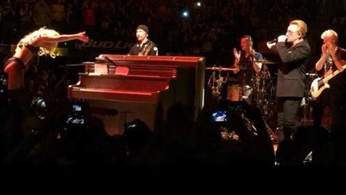  Леди Гага поразила всех на концерте группы U2: видеофакт